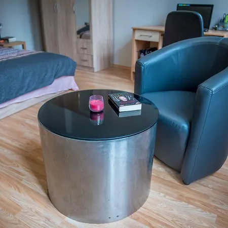Monroe Double Room, City Center/kapana/old Town شقة *